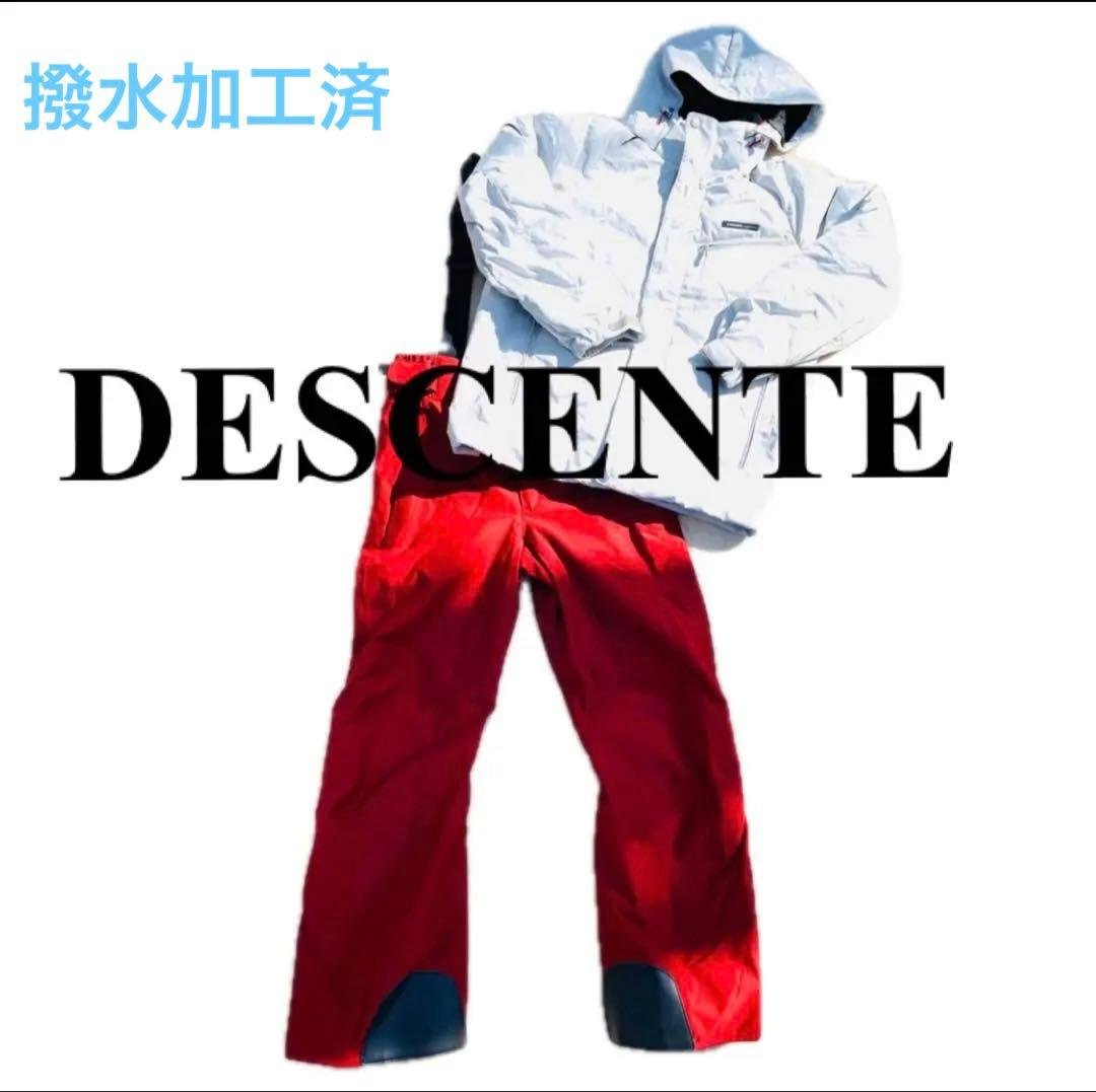 美品DESCENTEデサント スキーウェア上下 ホワイト/レッド Mサイズ デサント（DESCENTE）（メンズ、レディース）スキーウエア INSULATED